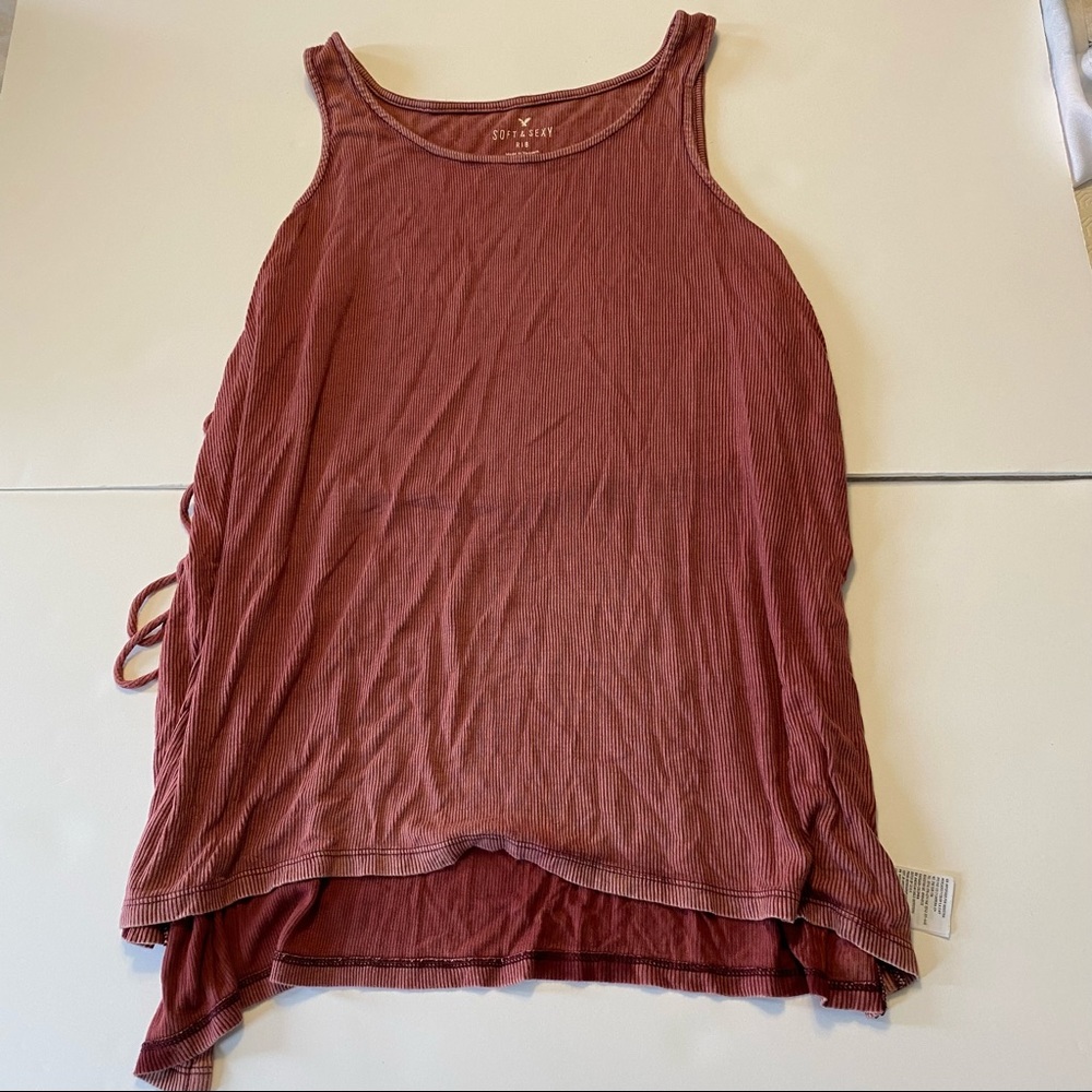 Burgundy tank top large